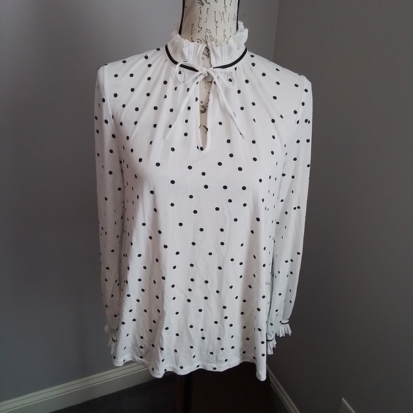 Boden Bronwyn White & Black Polka Dot Top - 8 - Picture 2 of 9